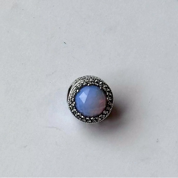 Pandora Radiant Hearts Opalescent Pink Crystal Button Charm - Picture 4 of 4